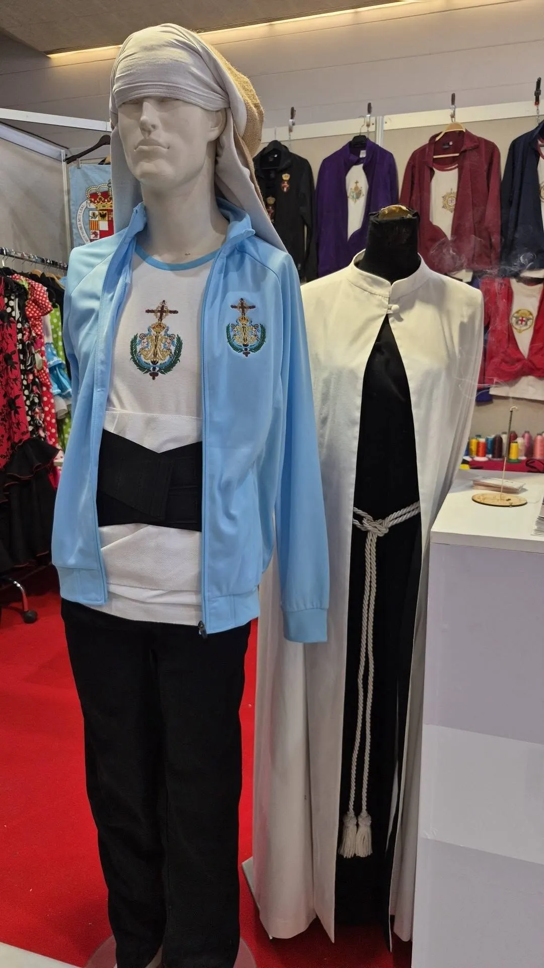 Artículos bordados de Semana Santa
